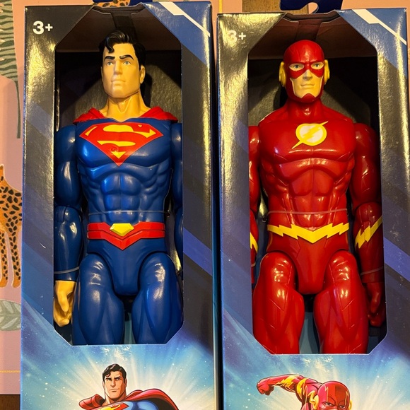 DC Comics Action Figures Set - Superman, The Flash, Aquaman, Black Adam - Picture 2 of 9